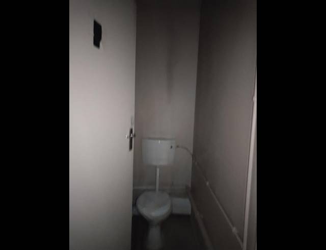 RETAIL PROPERTY TO RENT IN HAYFIELDS